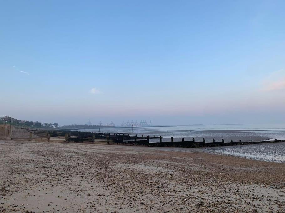Gordon Villa - A Seaside Escape Harwich Zewnętrze zdjęcie
