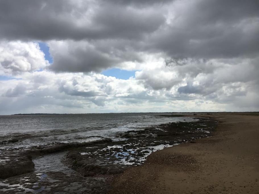 Gordon Villa - A Seaside Escape Harwich Zewnętrze zdjęcie